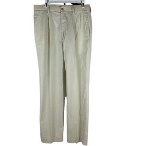 Haggar Pleated Khaki Dress Pants 34x32 80% Cotton 40% Polyester Mens